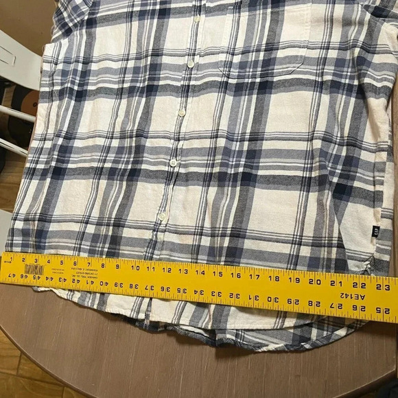 Men’s Gap Button Down Shirt Size XXL - Picture 6 of 8